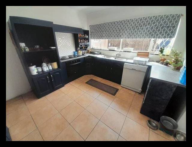 4 BEDROOM HOUSE FOR SALE IN WITFIELD